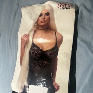 Blonde wig from fashion nova